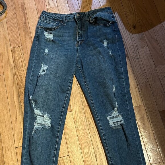 Womens Wax Distressed Staight Leg Jeans Medium Wash Denim Size 11 30"‎ Inseam - Picture 1 of 3